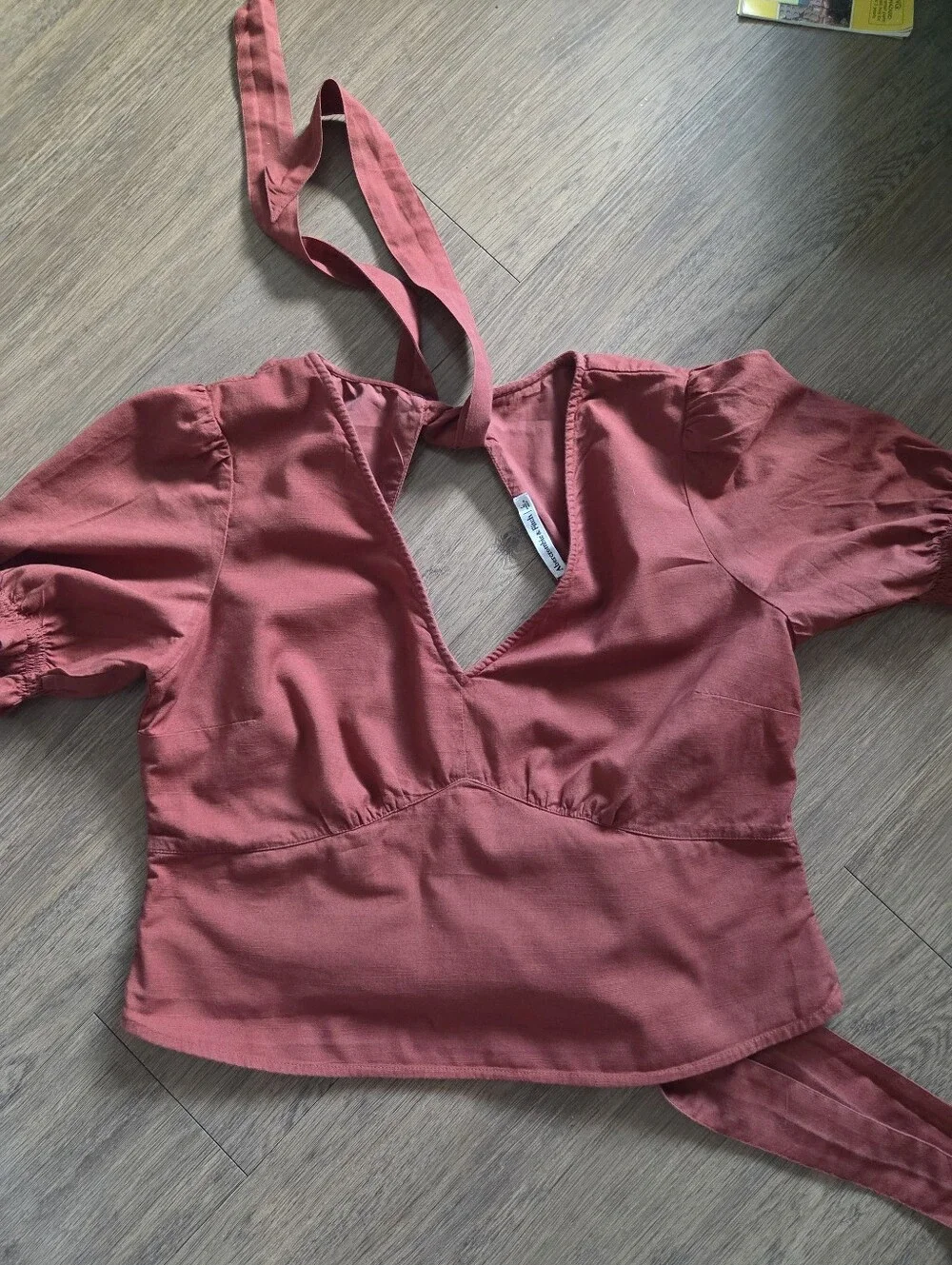 Abercrombie & Fitch Women’s open-back crop top terracotta/rust Color
